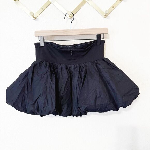 NWT Reformation Simone Strapless Bubble Hem Peplum Black Top Size Small $128 - Picture 8 of 11